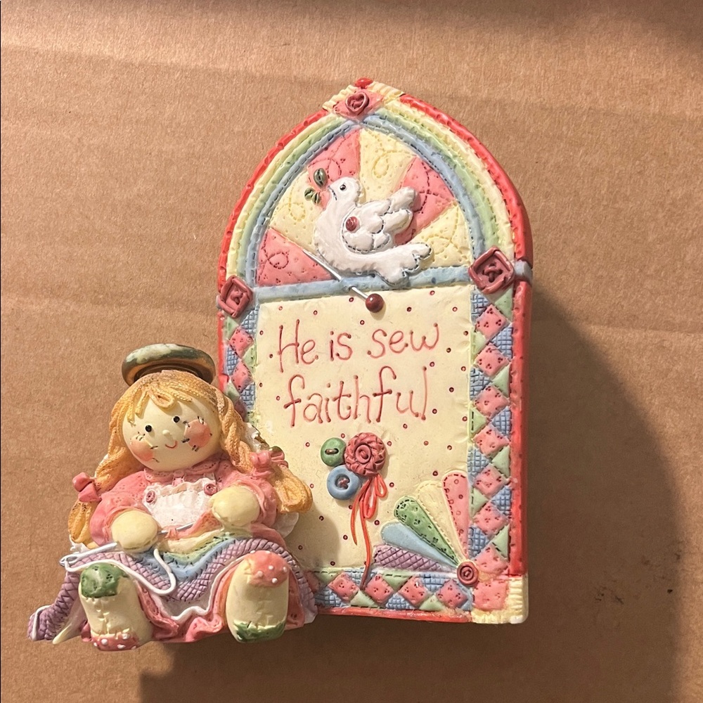 Enesco 1995 Multicolor Sewing-Themed Figurine